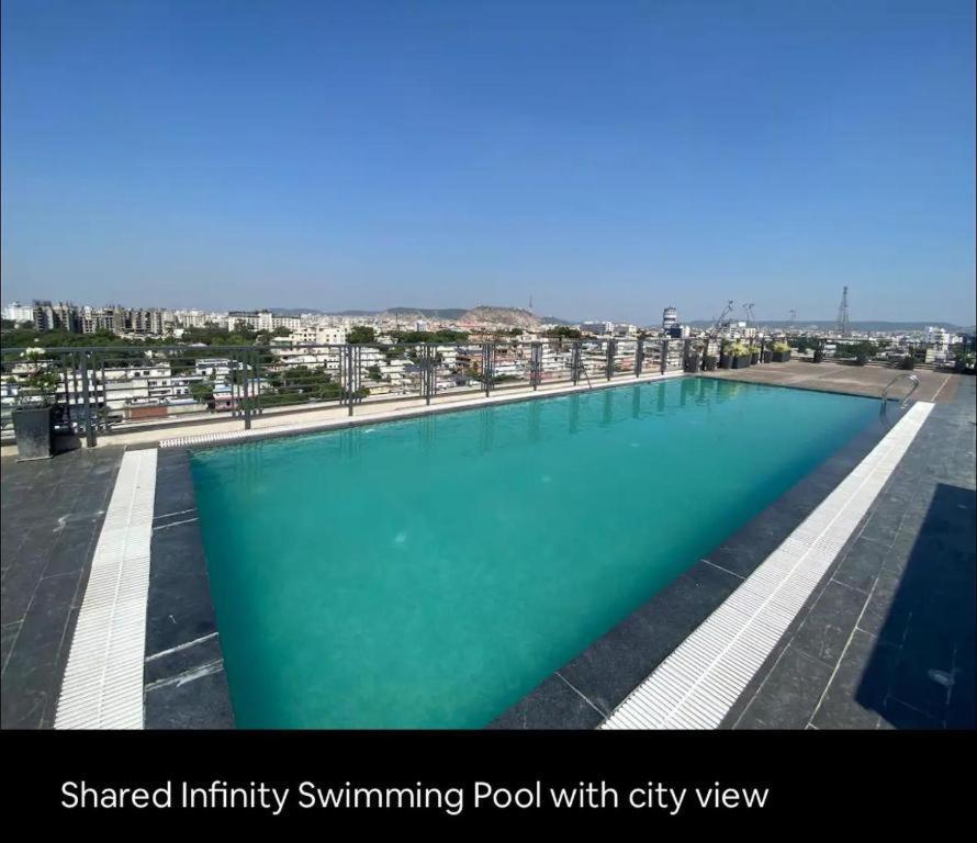 Sheesh Mahal - Family Studio Apt W Pool Dzsaipur Kültér fotó
